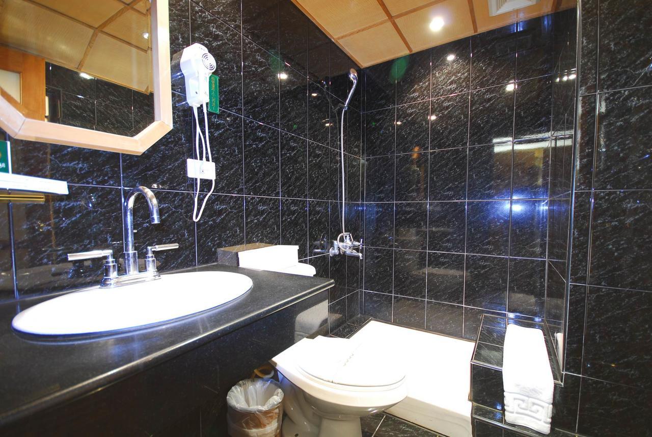 Karo Hotel Kaohsiung Zewnętrze zdjęcie